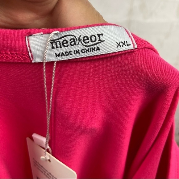 Fuchsia pink blouse with cutout strap back - Picture 5 of 6